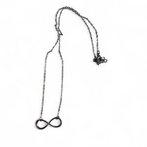 Infinity Pendant Necklace Silver